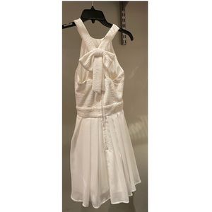 Short White Dress with Gold Sparkles Size 0